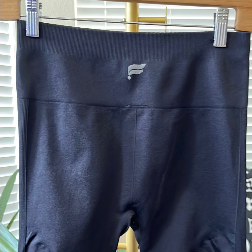 Fabletics Sync Seamless Black High-Waisted 7/8 Le… - image 5